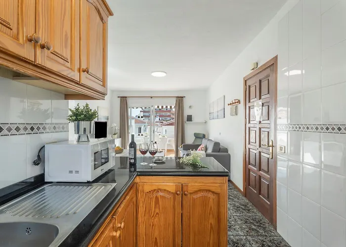 Golden Sun Penthouse Floritas Apartment *