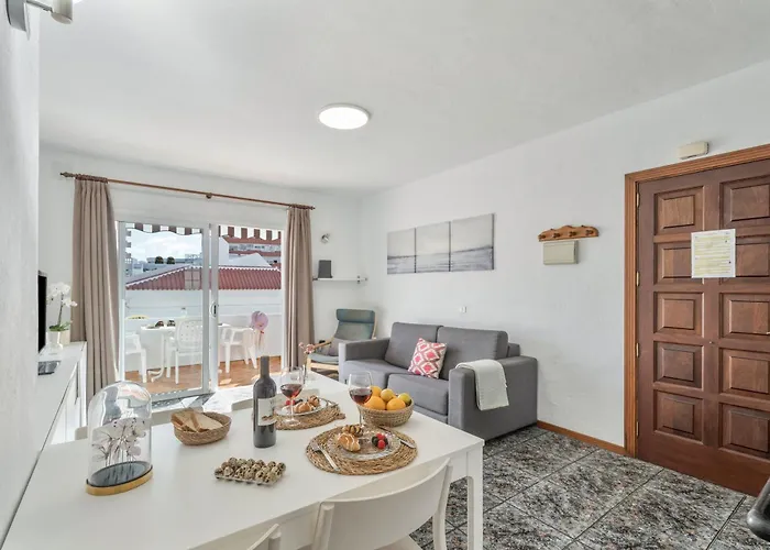 Golden Sun Penthouse Las Floritas