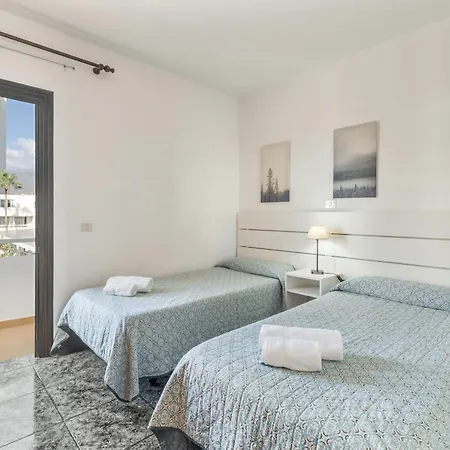 Golden Sun Penthouse Floritas 公寓 *